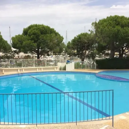 Le Cosy Les Pieds Dans L'eau Apartment Le Grau-du-Roi