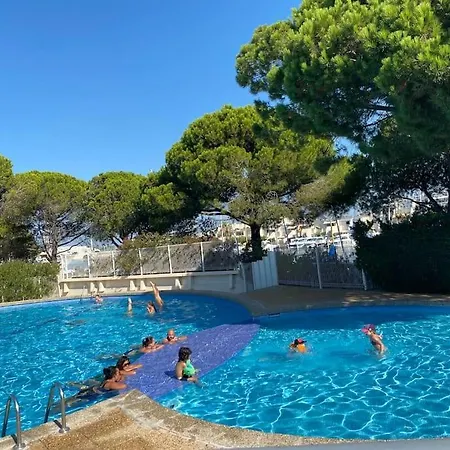 Le Cosy Les Pieds Dans L'eau Apartment *